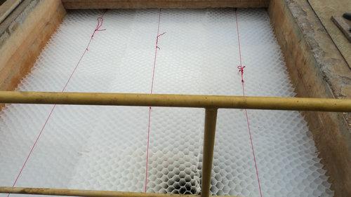 【蜂窝斜管公司】蜂窝斜管填料优点分析